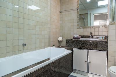 Sadaf 4 by HiGuests Vacation Homes