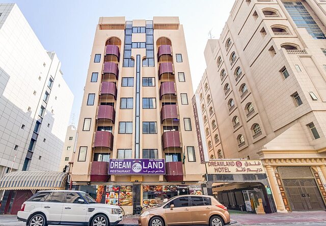 OYO 270 Dream Land Hotel
