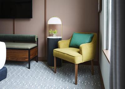 هالیدی این تورنتو بلور-یورکویل