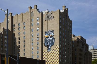 هالیدی این تورنتو بلور-یورکویل