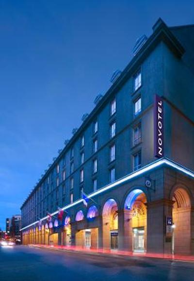 نووتل تورنتو سنتر