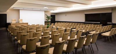 استارهتلز متروپل