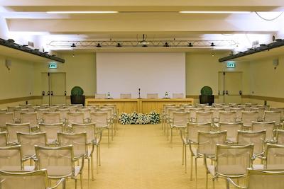 استارهتلز متروپل