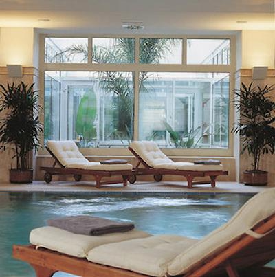 کراون پلازا اس تی پیترز