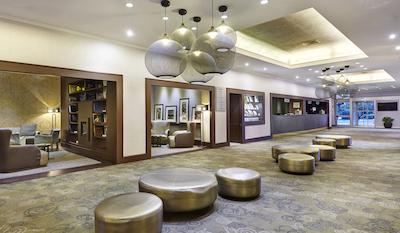 کراون پلازا اس تی پیترز