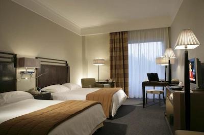 کراون پلازا اس تی پیترز