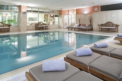 کراون پلازا اس تی پیترز