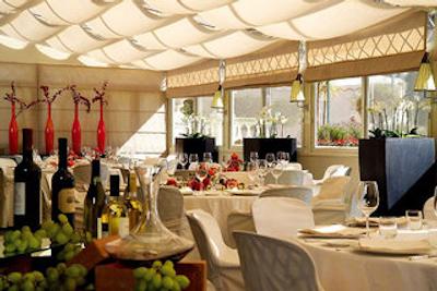 کراون پلازا اس تی پیترز