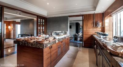 حیات احمدآباد