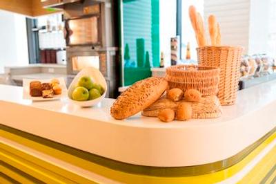 حیات احمدآباد