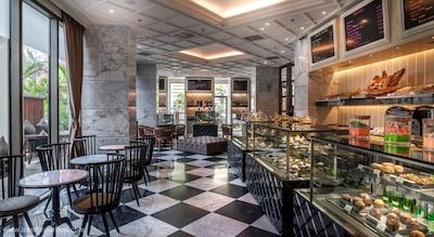 حیات احمدآباد