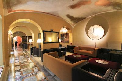 ایمپایر پالاس