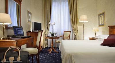 ایمپایر پالاس