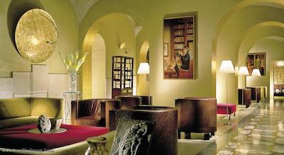 ایمپایر پالاس