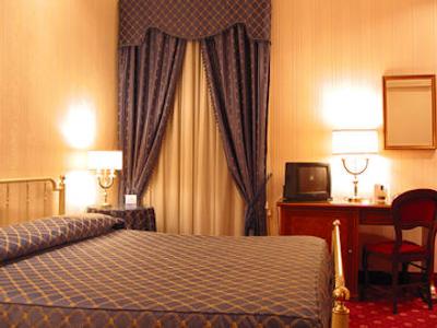 هتل سیستینا