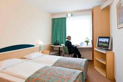 بی اند بی هتل فرانکفورت مس