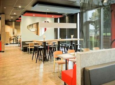 بی اند بی هتل فرانکفورت مس