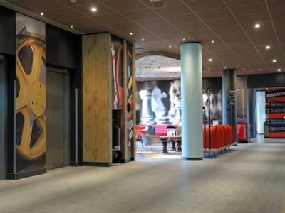 بی اند بی هتل فرانکفورت مس