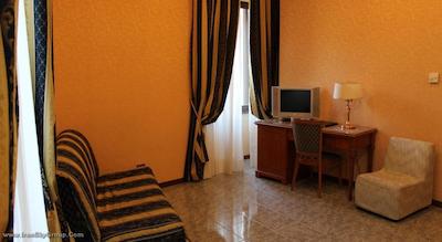 دی کنسولی واتیکان-دیپندس