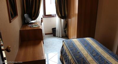 دی کنسولی واتیکان-دیپندس