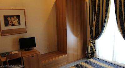 دی کنسولی واتیکان-دیپندس