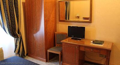 دی کنسولی واتیکان-دیپندس