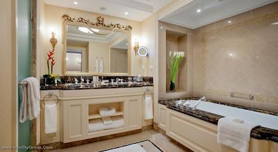 فرمونت گراند هتل کیف