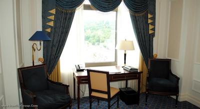 فرمونت گراند هتل کیف