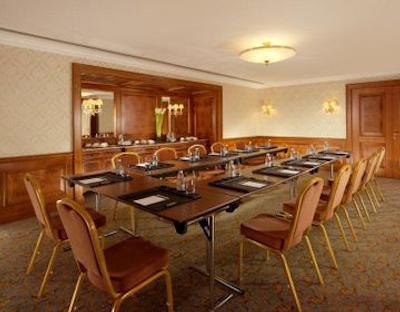 فرمونت گراند هتل کیف