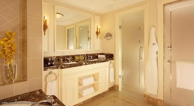 فرمونت گراند هتل کیف