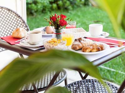 اداجیو رم واتیکان