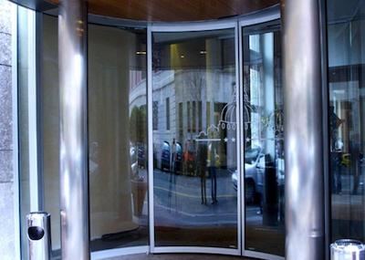 نوا دموس هتل اند سوئیتس