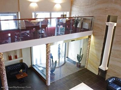 نوا دموس هتل اند سوئیتس