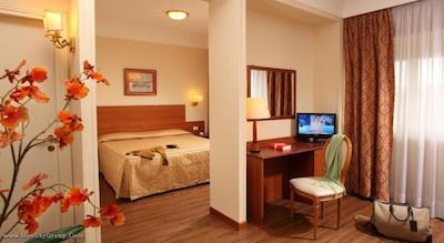 آمریکان پالاس یور