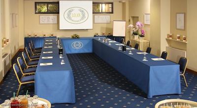 آمریکان پالاس یور