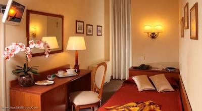 آمریکان پالاس یور