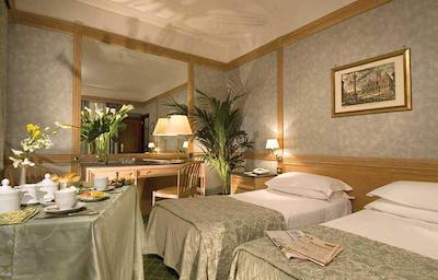 هتل بورلی هیلز رم