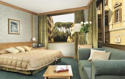 هتل بورلی هیلز رم