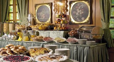 هتل بورلی هیلز رم