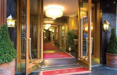 هتل بورلی هیلز رم