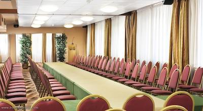 هتل بورلی هیلز رم