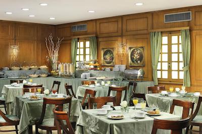 هتل بورلی هیلز رم