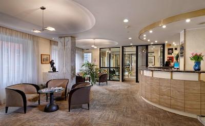 بست وسترن پیکادیلی