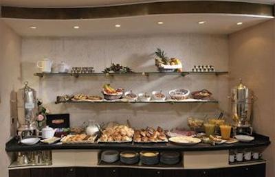 بست وسترن پیکادیلی