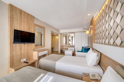 سی لایف فامیلی ریزورت هتل