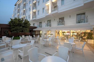 سی لایف فامیلی ریزورت هتل