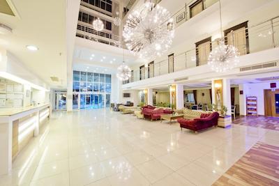 سی لایف فامیلی ریزورت هتل