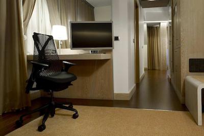 هیلتون گاردن این رم کلاریج