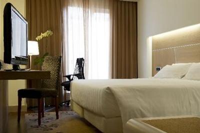 هیلتون گاردن این رم کلاریج