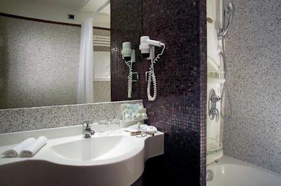 هیلتون گاردن این رم کلاریج